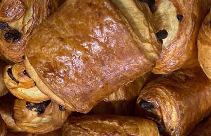 la-pâtisserie-française-french-traditional-bakery-bread-chocolat