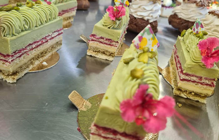 la-pâtisserie-française-cake-pistachio-tentation